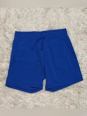 Tuff athletics women’s medium blue athletic shorts